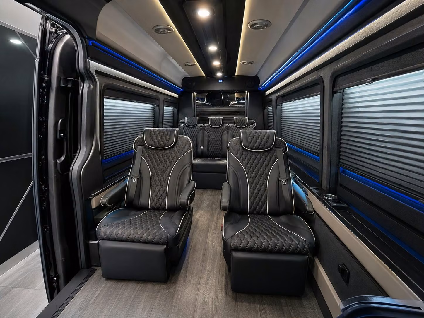 corporate groups and convention teams rely on coachbusrialto com for rialto airport shuttles